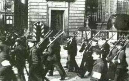 1918年11月03日：德国基尔水兵起义