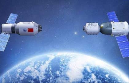2011年11月03日：神舟八号与天宫一号在太空对接成功