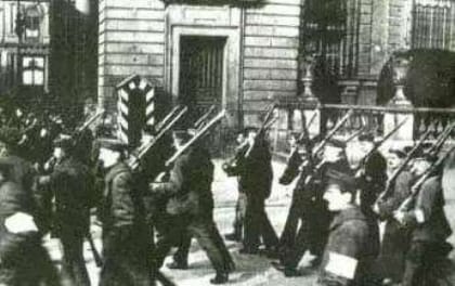 1918年11月3日：德国基尔水兵起义