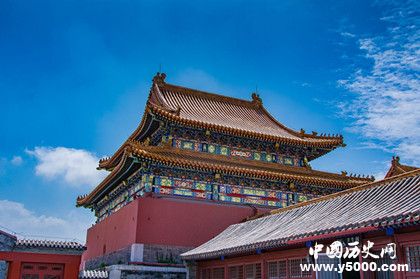 故宫简介_故宫为什么游客多_故宫游客_中国历史网