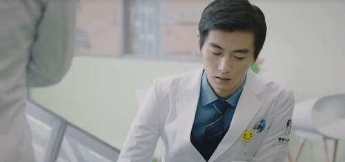《了不起的儿科医生》邓子昂成功实施保肝手术