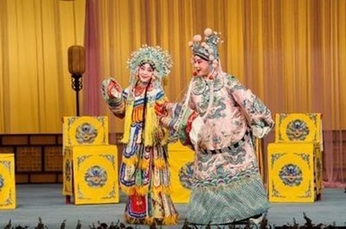 北京著名的民营评剧院是哪个