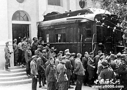 二战中法国为什么很快就投降了