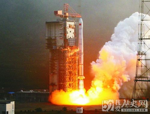 运载火箭“长征三号甲”将一颗北斗导航卫星送入太空