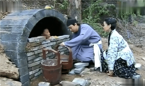 活埋老人的习俗真的存在吗