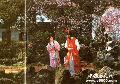红楼梦林黛玉两次葬花有什么寓意