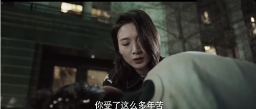 《黑色灯塔》杀死保姆的真凶是谁