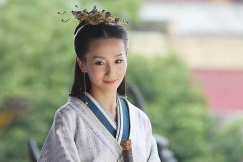 薄皇后为何会被废后