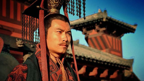 曹丕生平简介