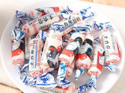 包裹奶糖的透明纸对身体有害吗