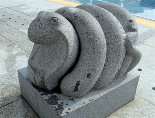 生肖蛇的守护神