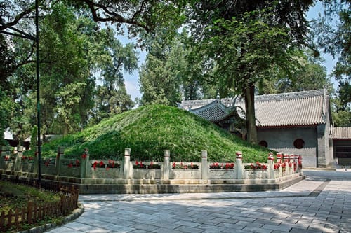 武侯墓的内部景色