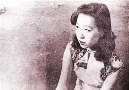 张爱玲生平简介