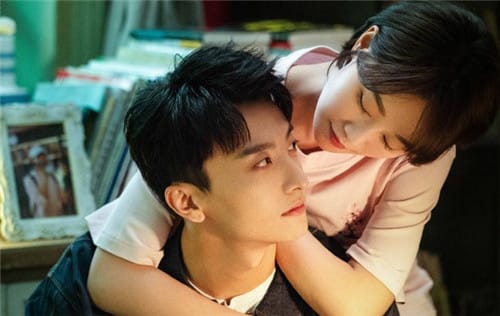 《婆婆的镯子》讲的什么故事