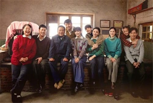 电视剧《人世间》改编的原著小说是什么