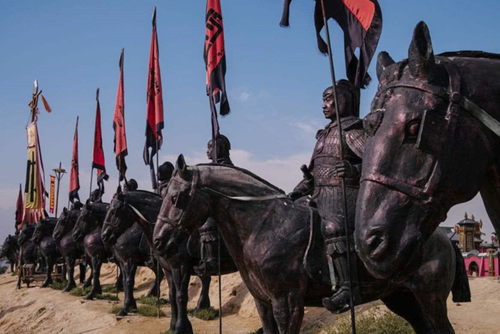 古代打仗站在第一排的士兵不怕死吗
