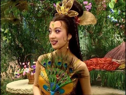 孔雀女是指什么样的女生
