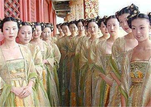历史上宫女是怎么选拔的