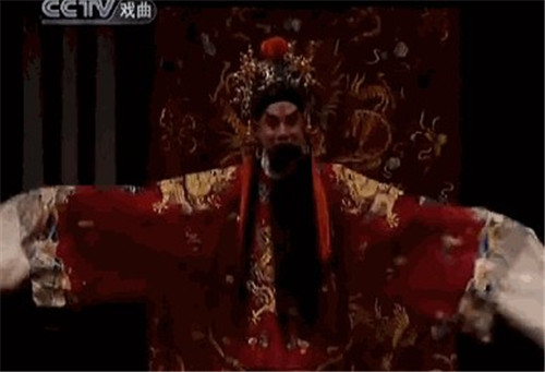 京剧中诸葛亮在哪出戏中才会有抖袖的身段表演