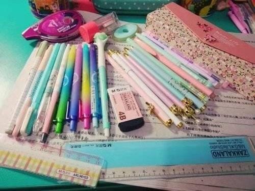 一支笔含十种毒警惕中小学生文具