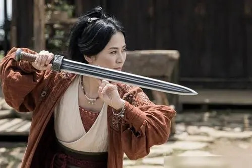 电影版《寻秦记》是原班人马吗