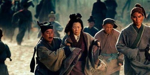 刘备新野兵败百姓为什么跟着他走