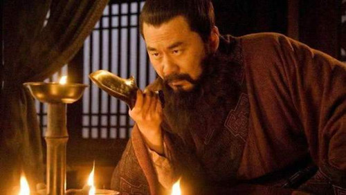 董卓和曹操有什么区别