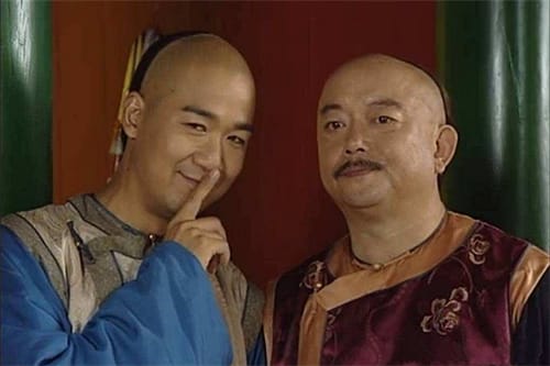 为什么和珅自称奴才而纪晓岚称臣